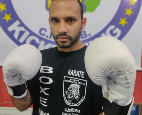 INSTRUTOR JONAS DA ROCHA - 1º KYU KICKBOXING SEISHINGODOKAN - PELOTAS-RS-BRASIL