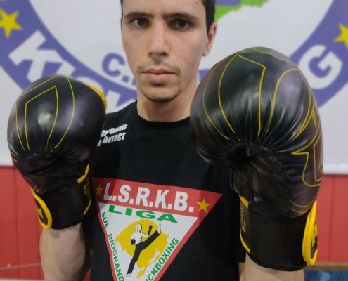MONITOR LEONARDO DA ROSA - KICKBOXING SEISHINGODOKAN PELOTAS-RS - BRASIL